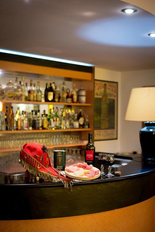 Hotel Le Rocce Magione Eksteriør billede