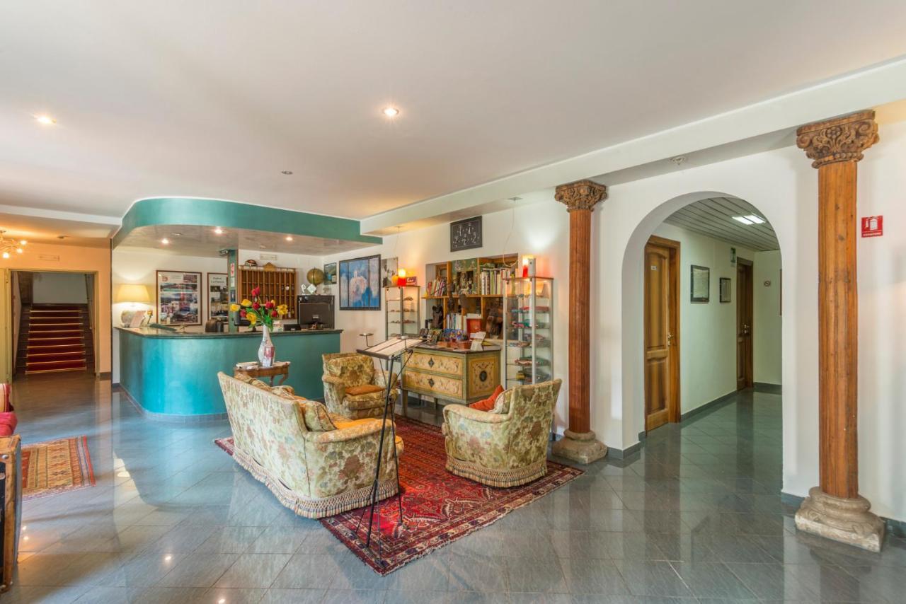 Hotel Le Rocce Magione Eksteriør billede